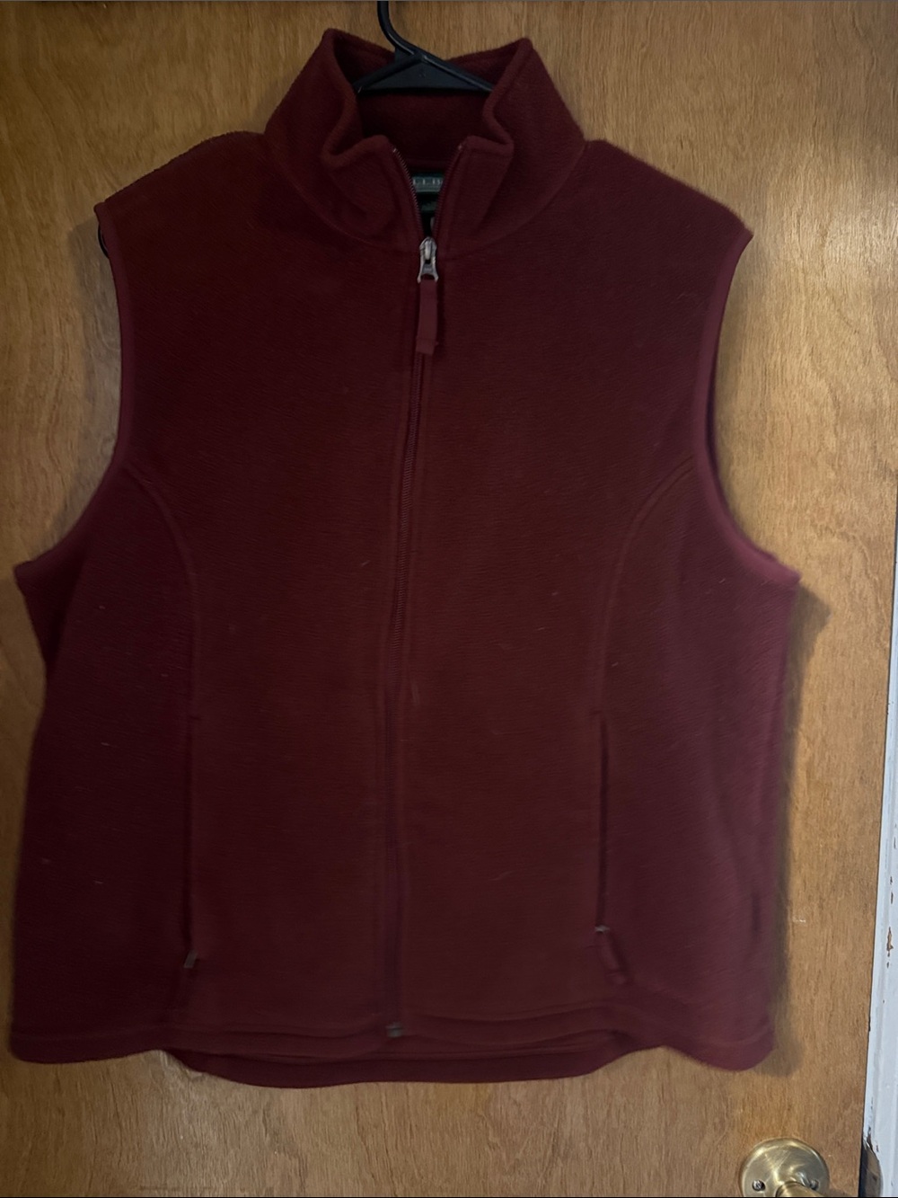 Women’s ll bean Burgundy Zip-Front Fleece Vest